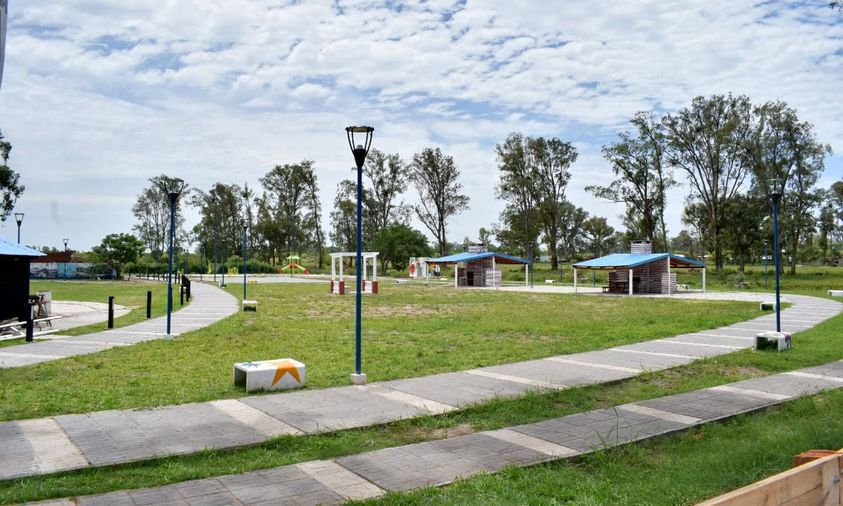 El Gobierno Municipal informa que, por el momento, se encuentra prohibido el ingreso con vehículos al Complejo “Parque Tressens”, ya que la obra aun no culminó.