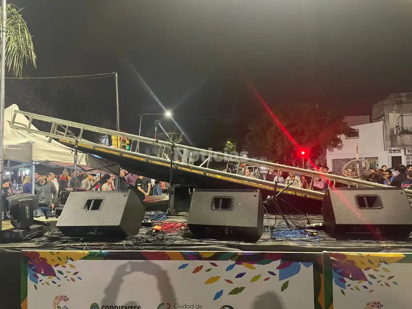 Chamameceros terminaron con heridas por la caída de pantallas LED a un escenario