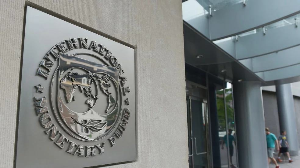 FMI eleva a 5 por ciento previsión de crecimiento económico de China para 2024