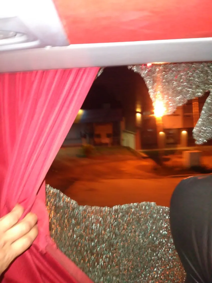 Chaco: Hinchas de Defensa denunciaron ataques a los micros tras partido con River