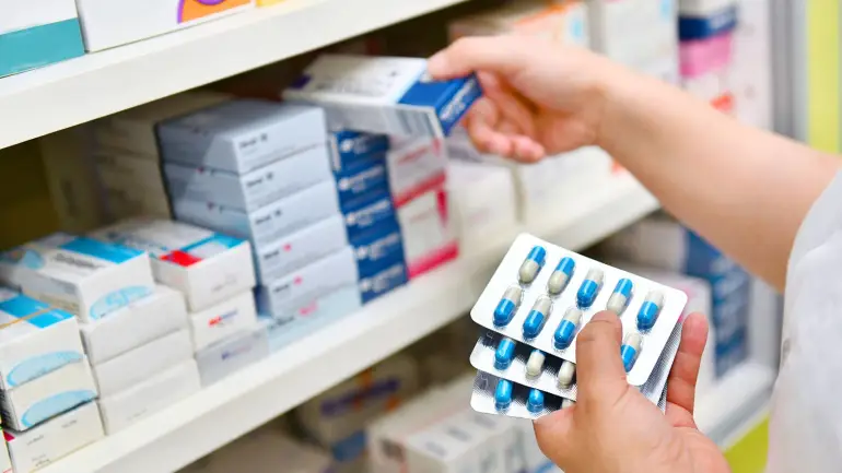 El Gobierno acuerda un tope de aumento para los medicamentos