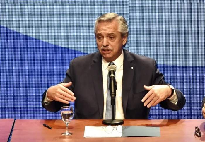 El Presidente felicitó a Pullaro por ser electo gobernador de Santa Fe