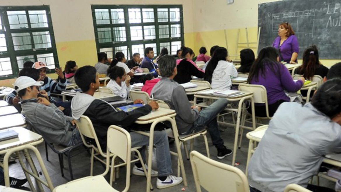 Docentes: se expone el padrón de aspirantes para reincorporaciones, traslados definitivos y ascenso de ubicación
