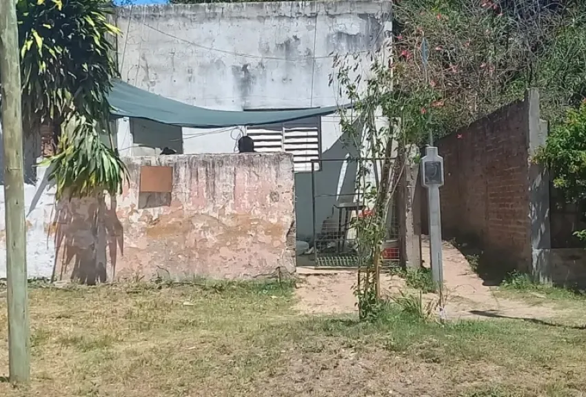 Lo hirieron de un escopetazo en el rostro y detuvieron a su novia