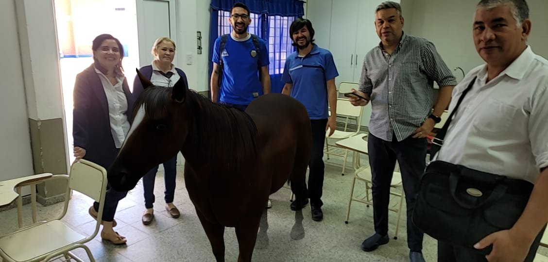 Cómo son las pizarras digitales, la apuesta para mejorar la educación de Corrientes
