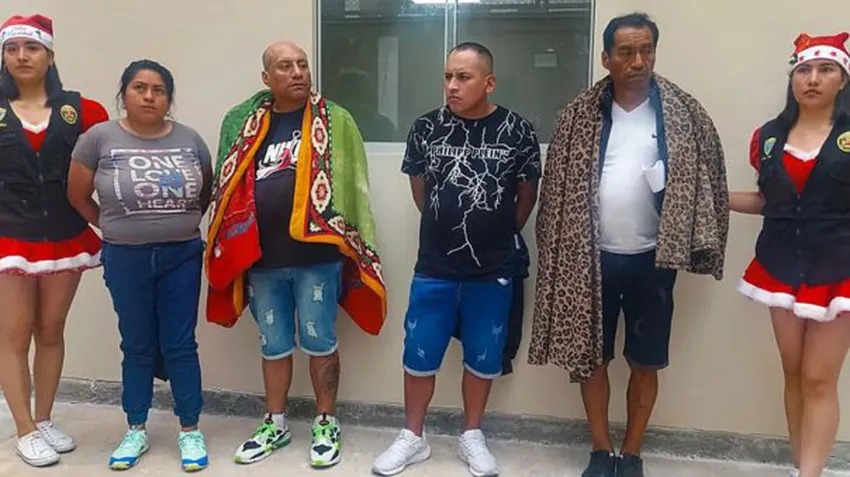 Papá Noel contra los narcos: polícías disfrazados detuvieron a una banda de traficantes