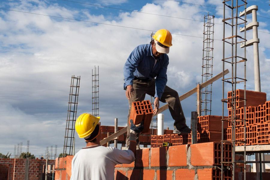Crecieron los puestos de trabajo en el sector construcción de Corrientes