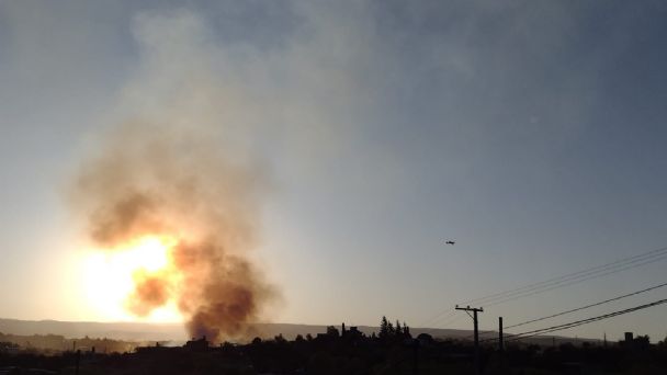 Bomberos acudieron al incendio en Estancia Palmita