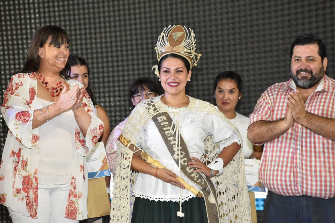 El Gobierno Municipal celebró el día Internacional del artesano con una gran feria y la elección de la embajadora de la artesanía y la Cultura de Mercedes