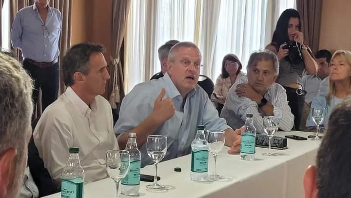 El intendente Caram reunido con Ministros de Obras Públicas y de Educación de la Nación