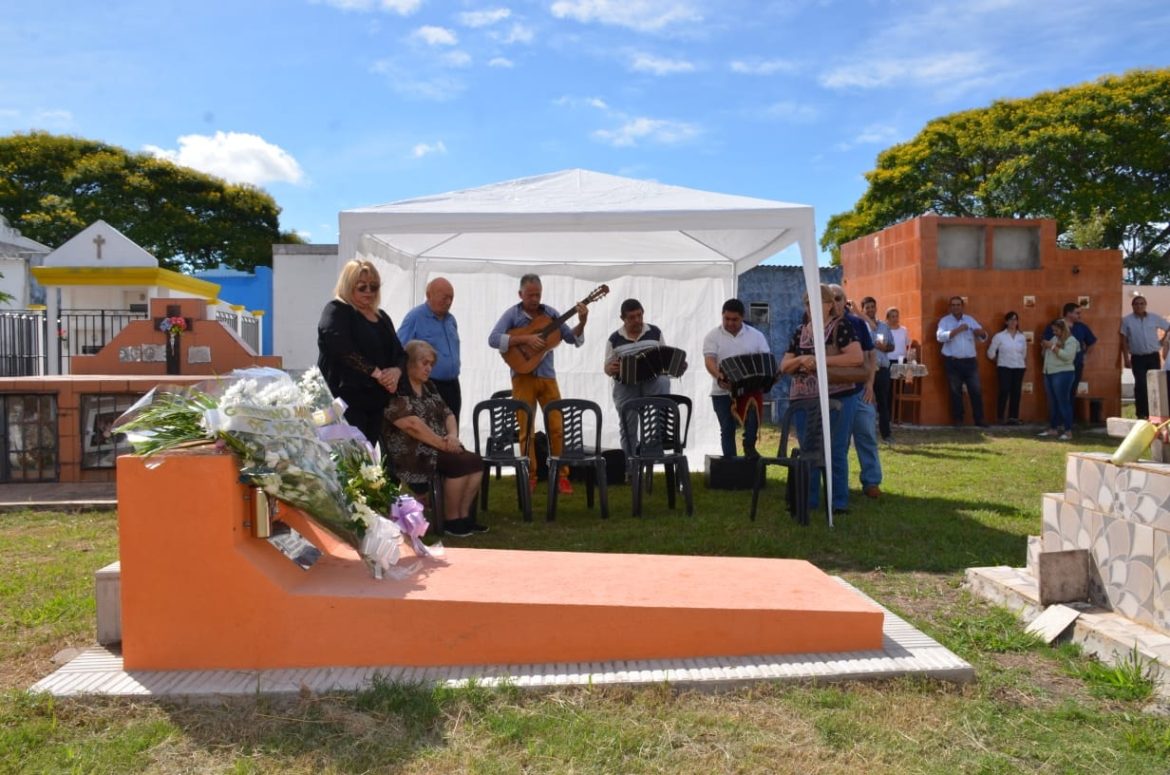 Emotivo responso en homenaje a Eladio “Lacho” Sena