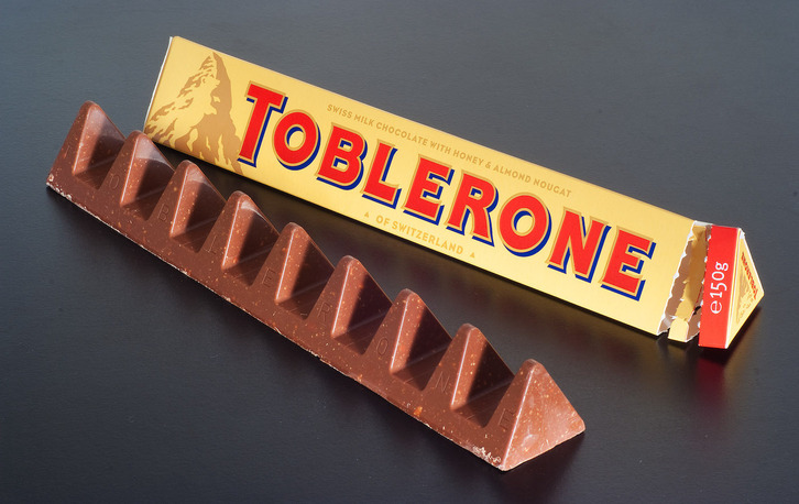 Suiza le prohibió a Toblerone usar la icónica silueta de su monte más famoso