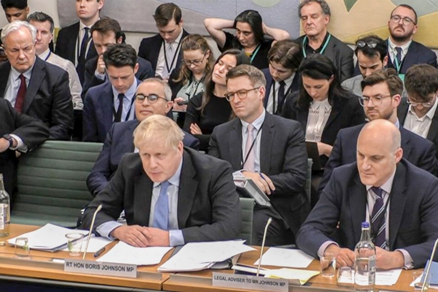 Boris Johnson se defendió ante el comité que lo investiga por el “partygate”