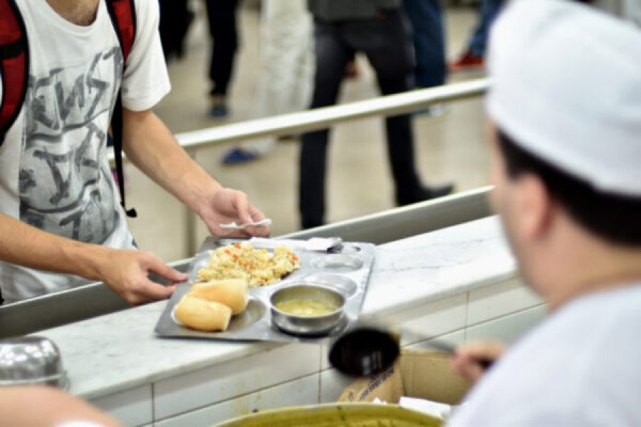 Comenzó la inscripción a las becas de ayuda económica y de comedor para estudiantes de la UNNE