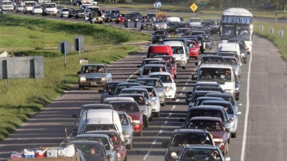 Fin de semana largo: Restringen la circulación de camiones por autopistas y rutas bonaerenses