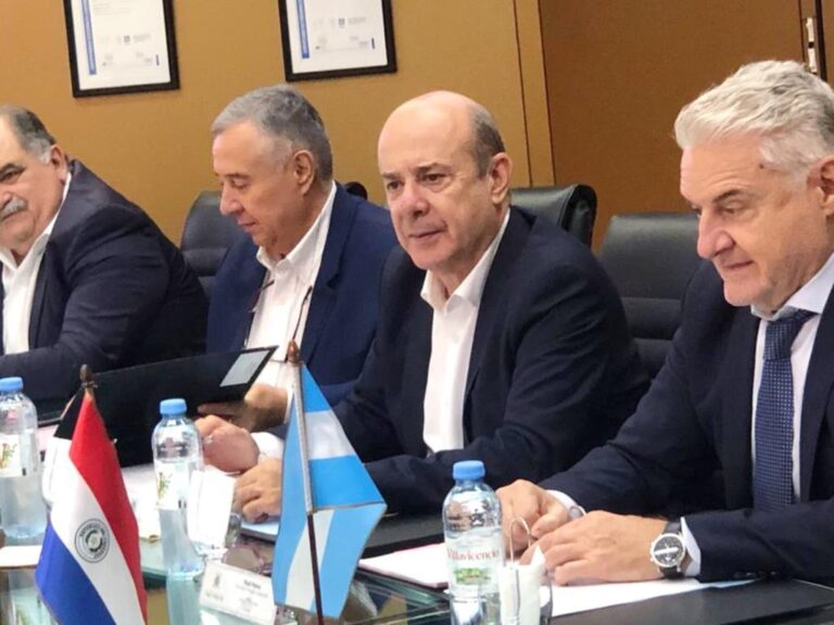 Gustavo Canteros encabezó la licitación de una red energética para Ituzaingó