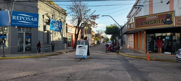 En el Gobierno Municipal de Mercedes informa que las siguientes calles se encuentran inhabilitadas para transitar: