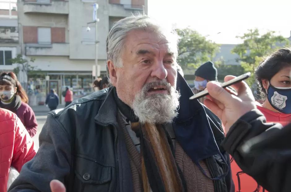 Castells admitió haber incentivado a realizar los saqueos a los comercios