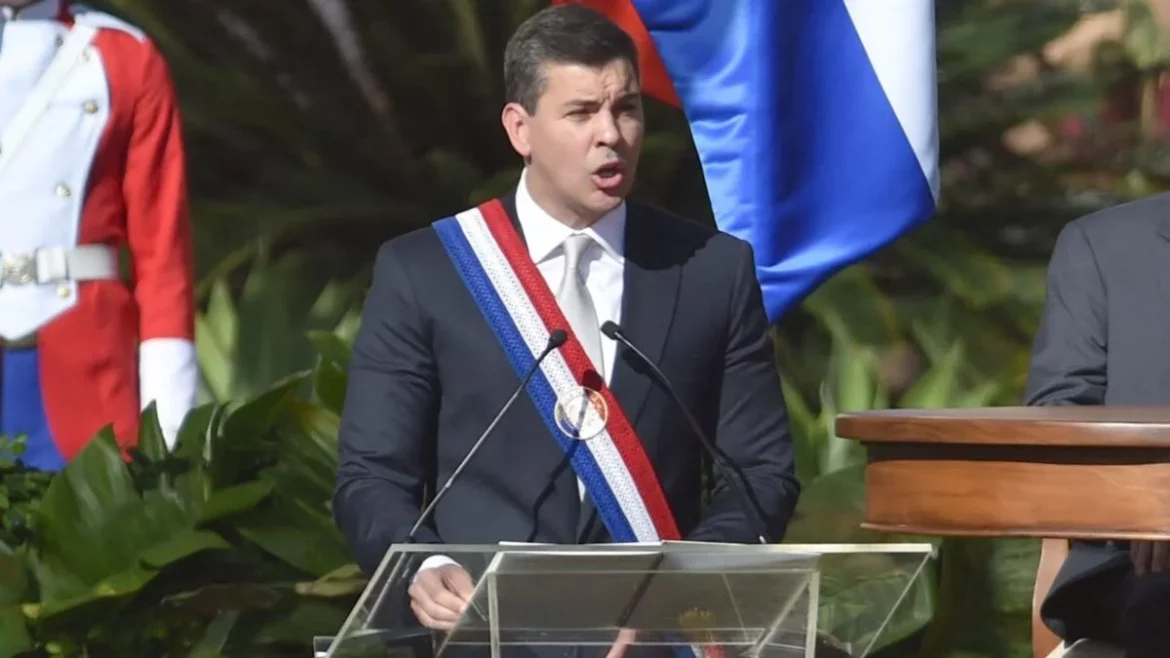 Santiago Peña asumió en Paraguay: «Que el mundo sea testigo del resurgir de un gigante»