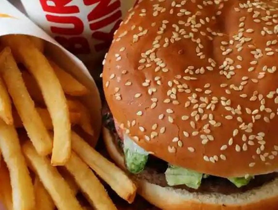 Burger King, demandado por “engañoso” tamaño de hamburguesas