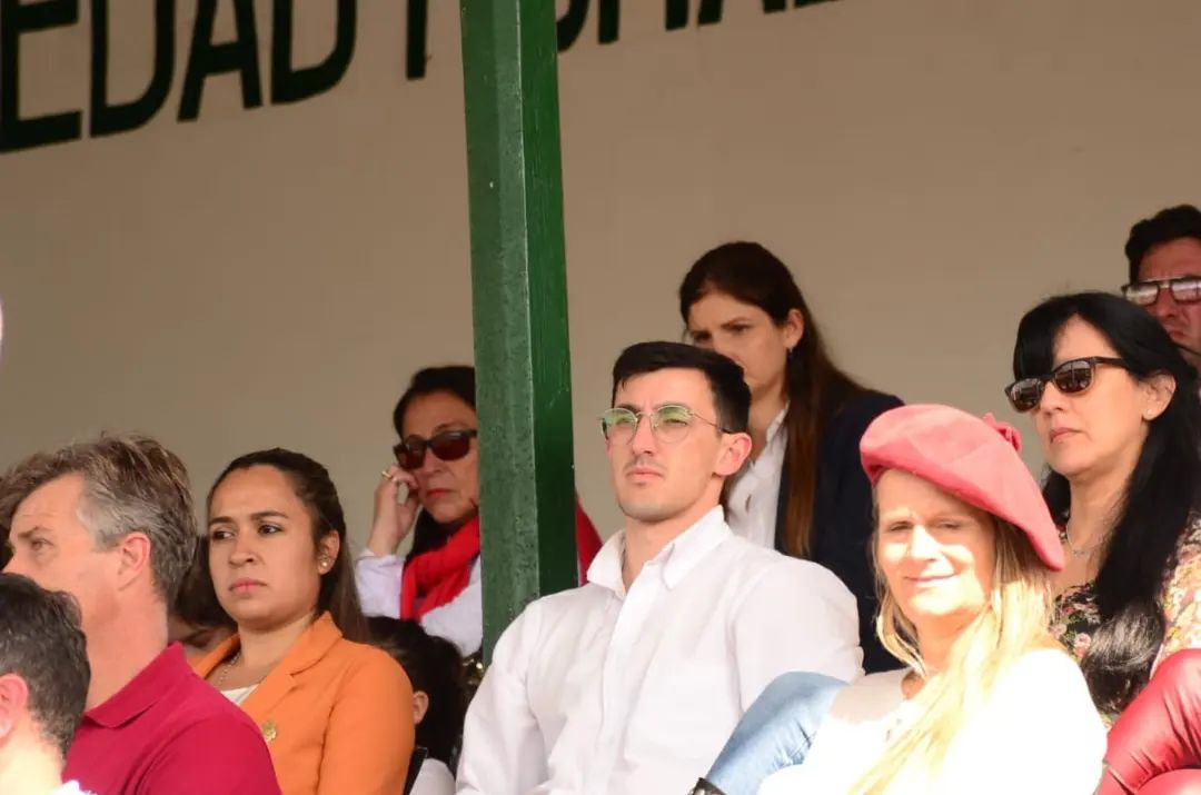 Este domingo 10, el Intendente Municipal, Tape Caram y el Diputado Provincial, Marcos Otaño, participaron del almuerzo oficial y del acto inaugural de la 114° Exposición Nacional de Ganadería, Industria y Comercio.