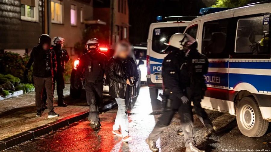 Alemania: la policía interrumpe concierto de contenido ultraderechista