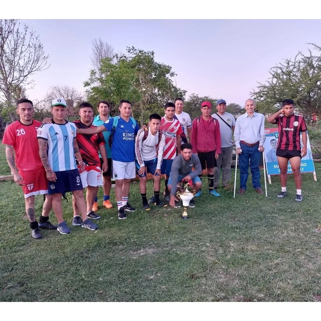 En barrio Centenario se realizó un campeonato a beneficio de Maite Fernández, quien debe realizar sesiones de estimulacion para mejorar su calidad de vida.