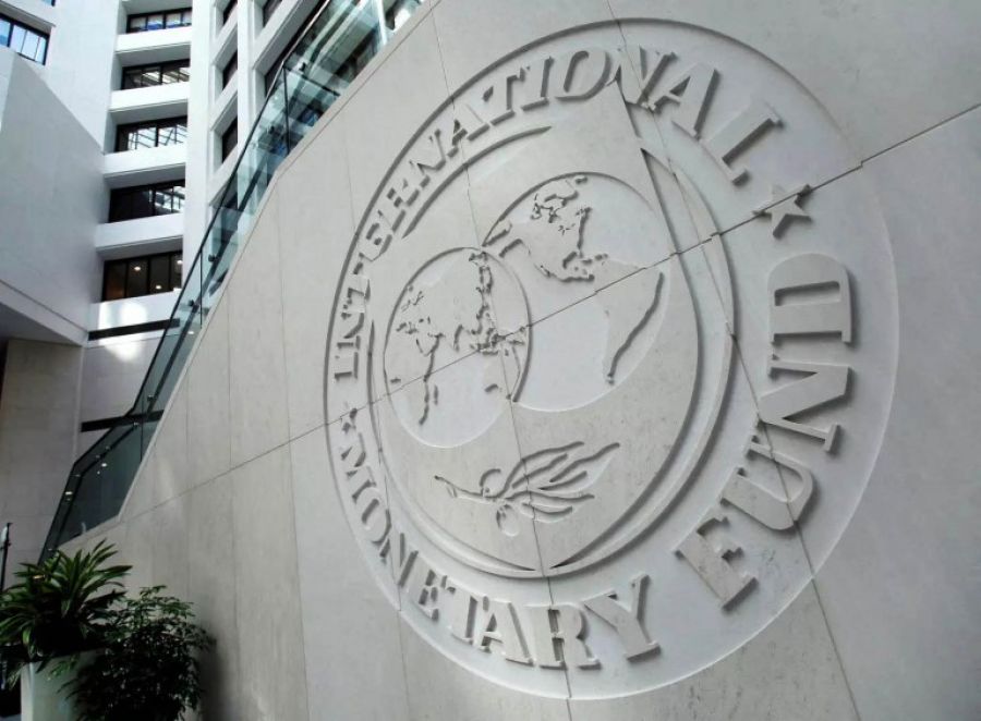 El Fondo Monetario Internacional considera reducir los sobrecargos sobre sus créditos