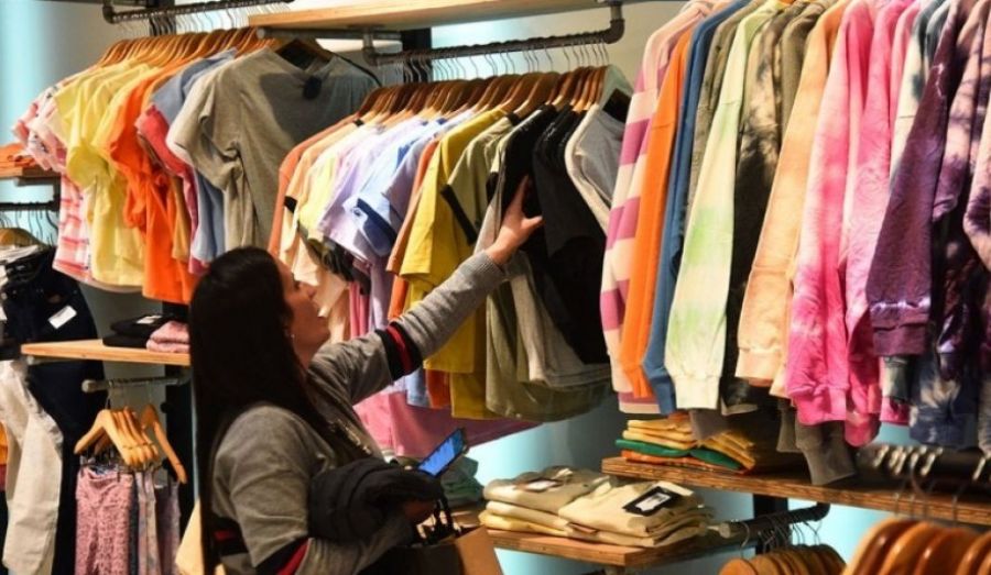 Las ventas minoristas pyme caen 12,6% anual en marzo