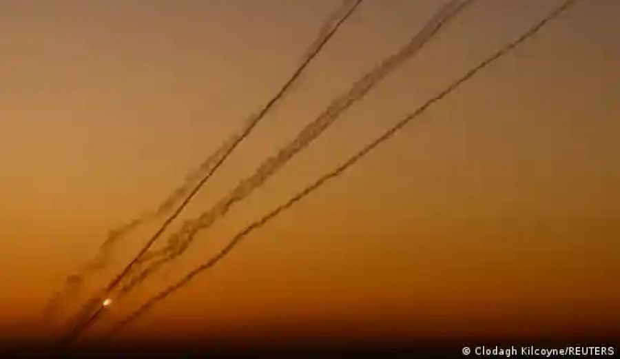 Hamas lanza cohetes contra Tel Aviv