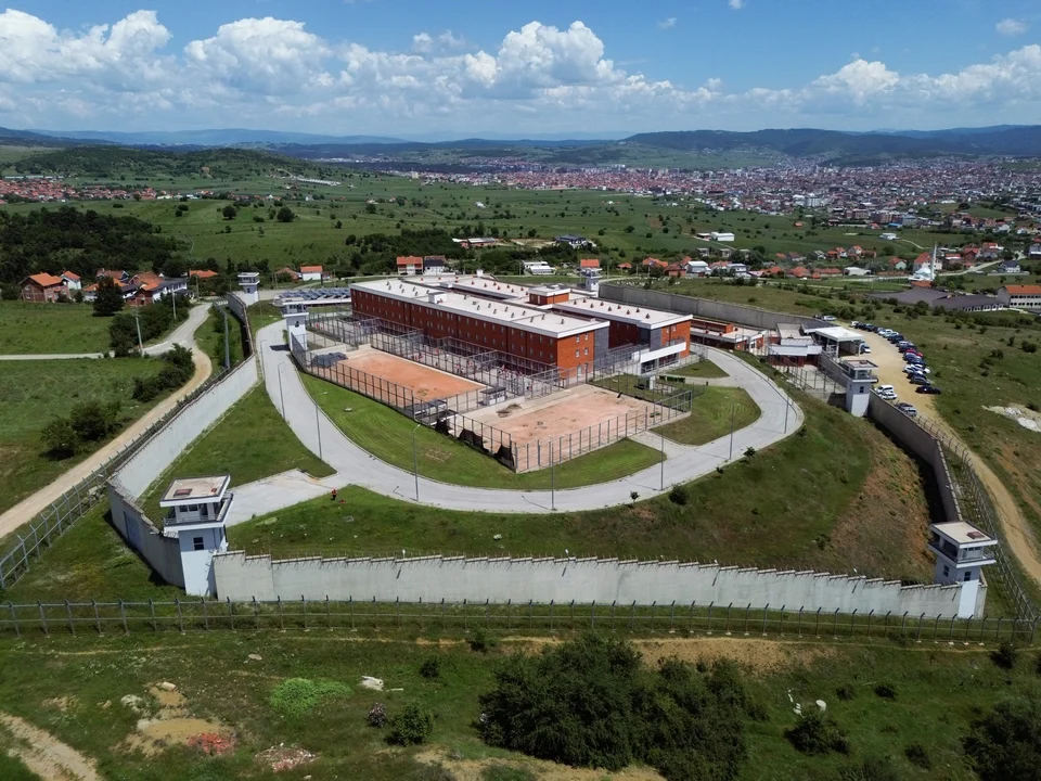 Kosovo albergará a 300 presos daneses: preocupación en organismos de derechos humanos