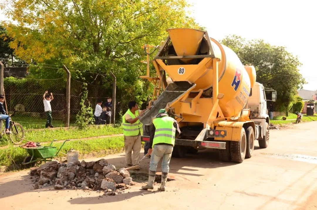 Trabajo de Bacheo: Circule con Precaución