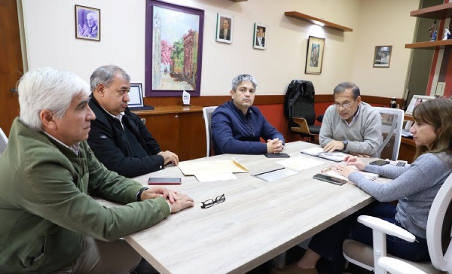 El ministro de Salud escuchó planteos laborales de Atsa