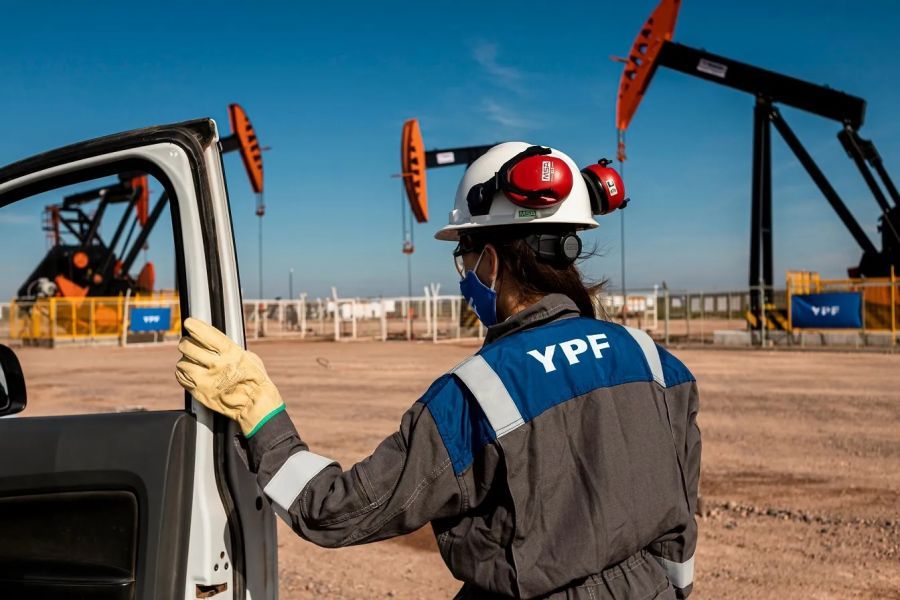 La planta de GNL de YPF se hará en Río Negro