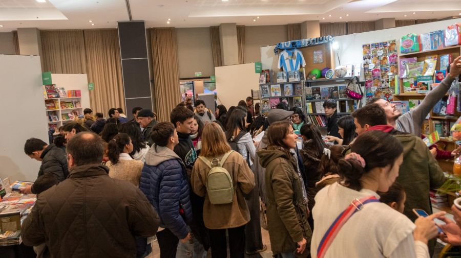 Más de 83 mil personas asisten a las primeras jorandas de la 14ª Feria Provincial del Libro