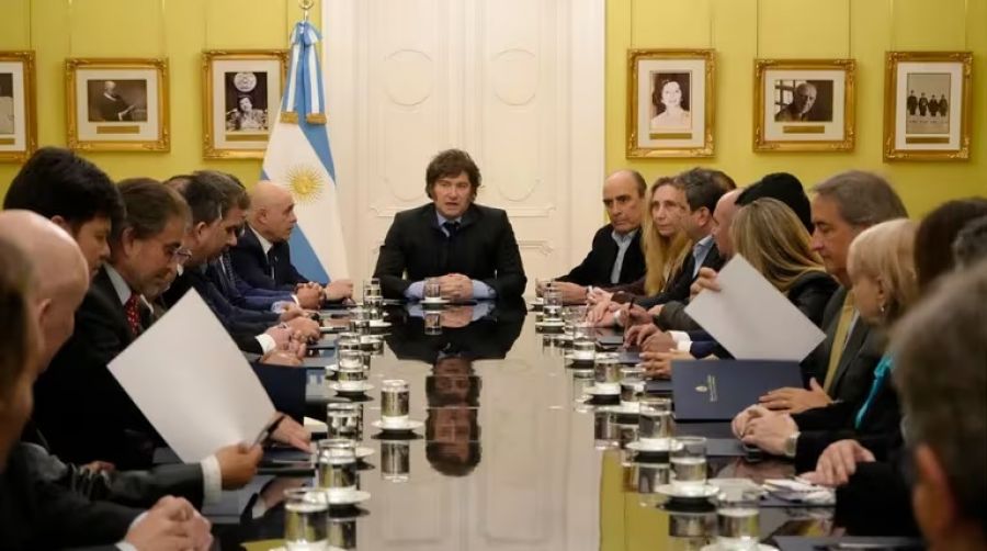 El Gobierno nacional vetó la ley de movilidad jubilatoria y mantuvo el bono de $70.000